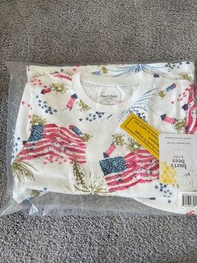 Burt's Bees Kids Flag & Fireworks Tee & Shorts - 10Y